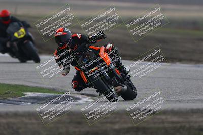 media/Nov-29-2025-TrackDaz (Sat) [[10ae2d9bce]]/B Group/Session 3 (Outside Grapevine)/